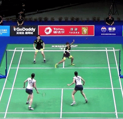 0905-羽毛球3.gif