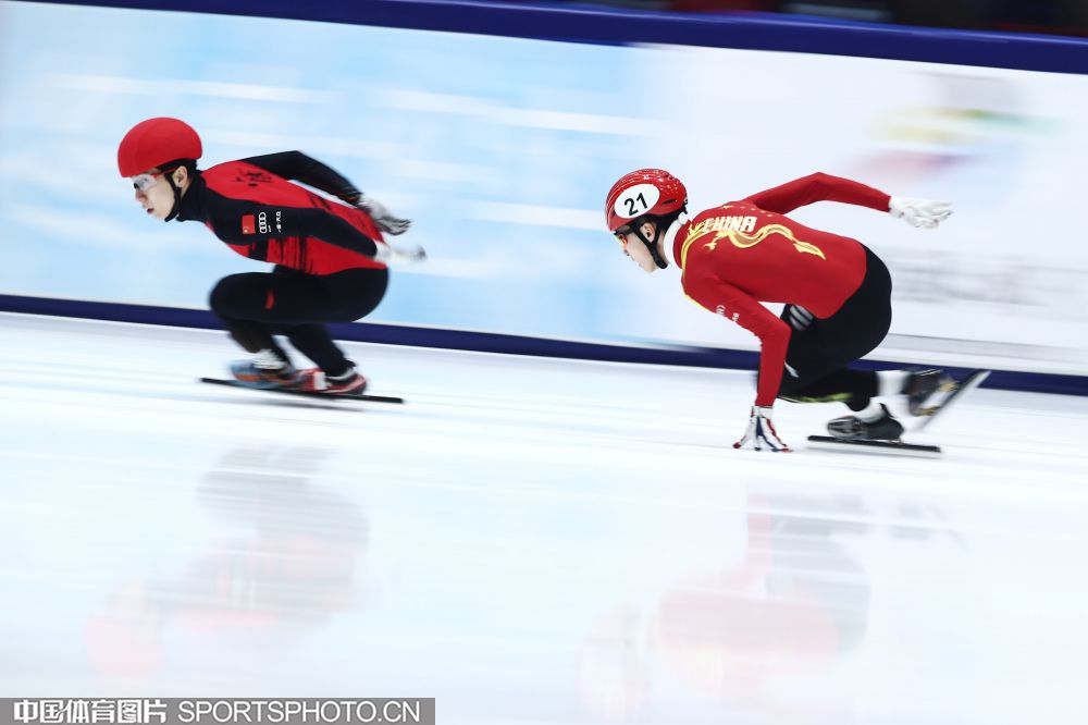 W_44184564_19101008_l.jpg W_44184564_19101008_l.jpg